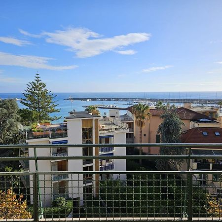 شقة La Baia Nel Porto سانريمو المظهر الخارجي الصورة